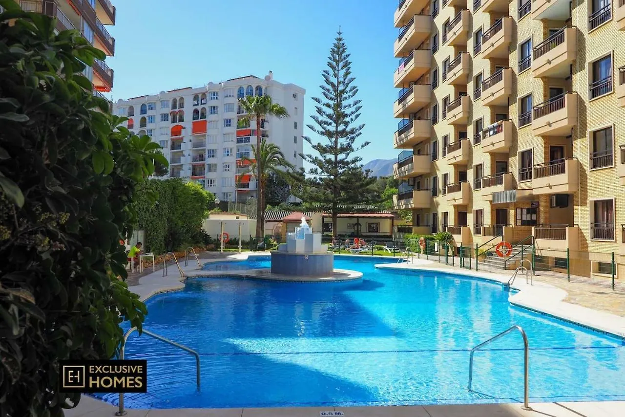 Estupendo Piso En Primera Linea De Playa; Ronda IV Fuengirola 0*,